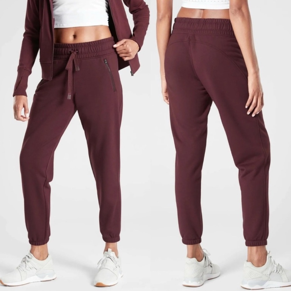 Athleta Bounce Back Jogger Burgundy Size Small